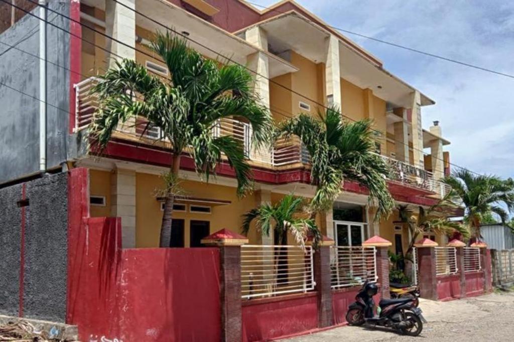 Spot On 3605 Clarichie Guest House Kupang  Zewnętrze zdjęcie